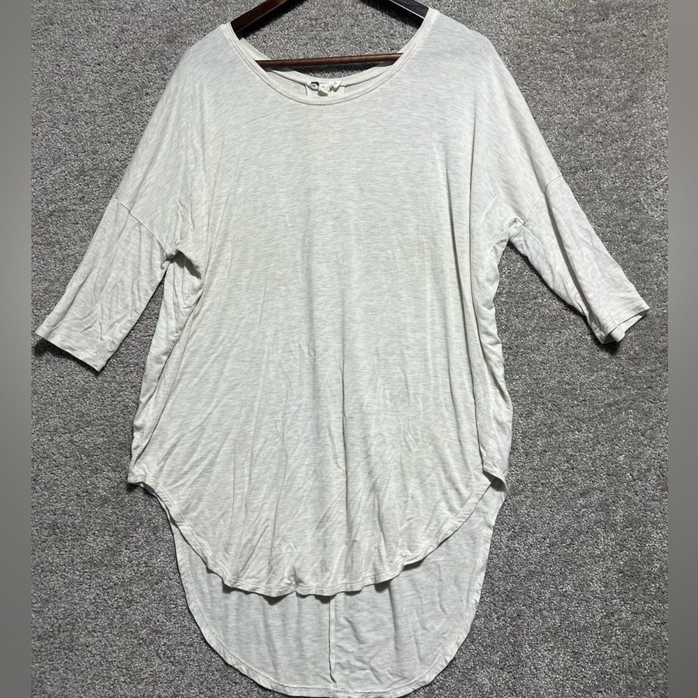 Floreat Anthropology Woman’s Oversized Knit Tee Shirt Blouse Tunic Size Small